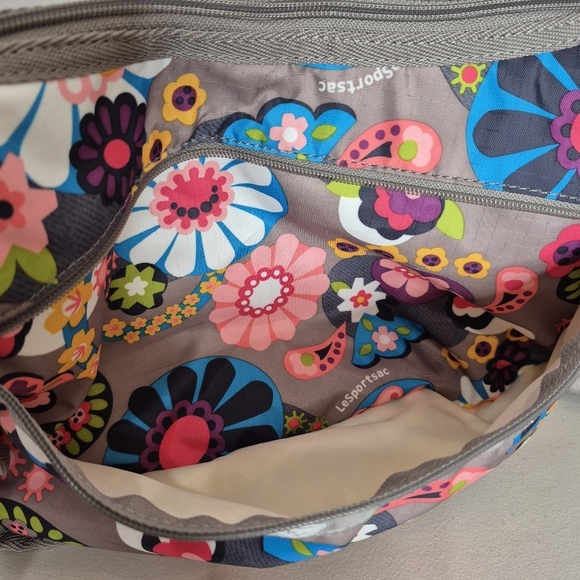 LeSportsac Summer Floral Gray / Pink Nylon Classic Adjustable Crossbody Hobo Bag - Picture 9 of 15